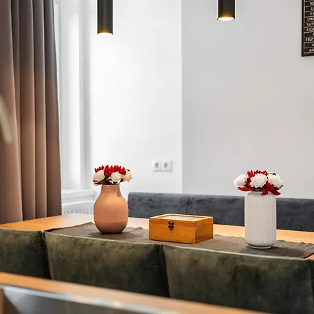 Apartment Sill By Inncomer